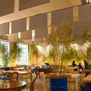 Hostel Bovisa Urban Garden, Milano